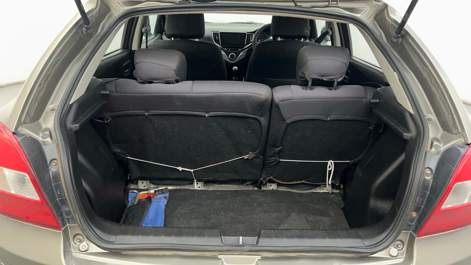 Used 2020 Maruti Suzuki Baleno Zeta Petrol Manual interior DICKY INSIDE VIEW