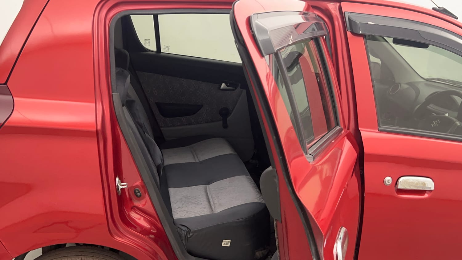Used 2017 Maruti Suzuki Alto 800 LXi Petrol Manual interior RIGHT SIDE REAR DOOR CABIN VIEW