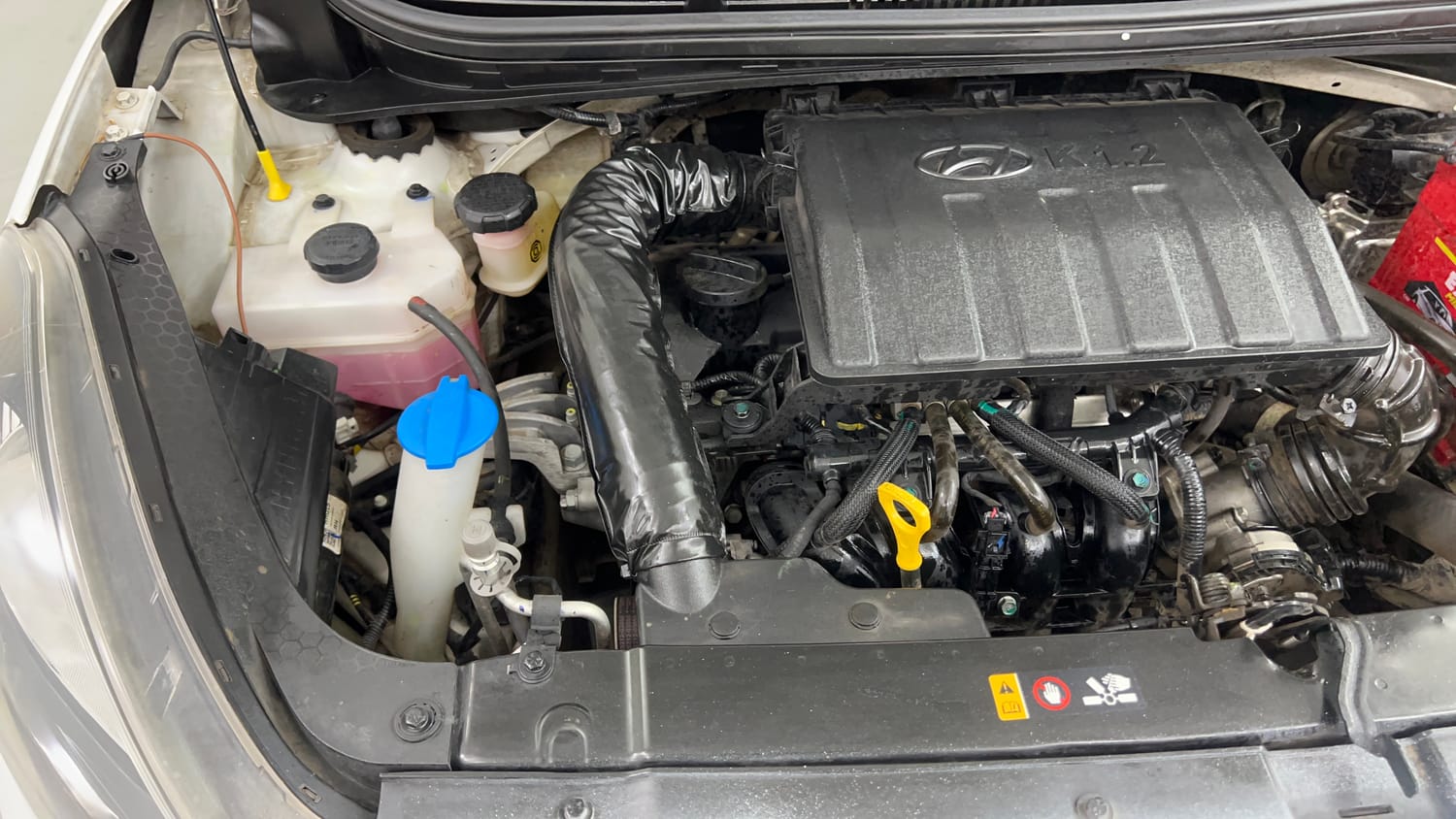 Used 2021 Hyundai Aura S 1.2 CNG Cng Manual engine ENGINE RIGHT SIDE VIEW