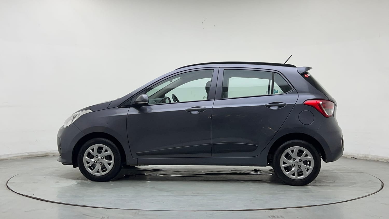 Used 2019 Hyundai Grand i10 Sportz 1.2 Kappa VTVT Petrol Manual exterior LEFT SIDE VIEW