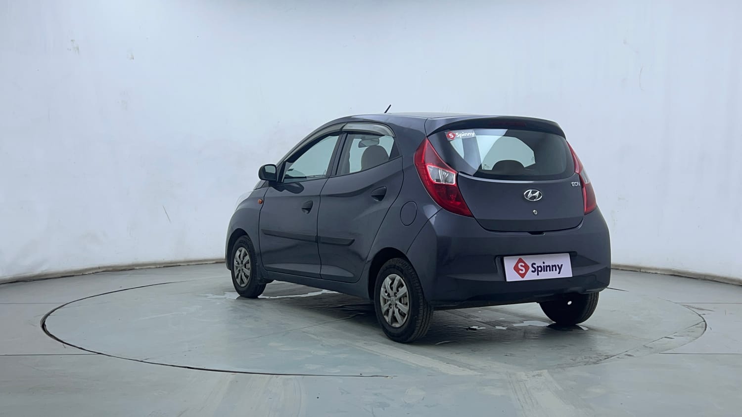 Used 2017 Hyundai Eon Era + Petrol Manual exterior LEFT REAR CORNER VIEW