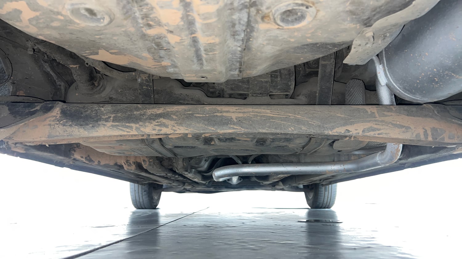 Used 2016 Hyundai Elite i20 Sportz 1.2 Petrol Manual extra REAR UNDERBODY VIEW (TAKEN FROM REAR)