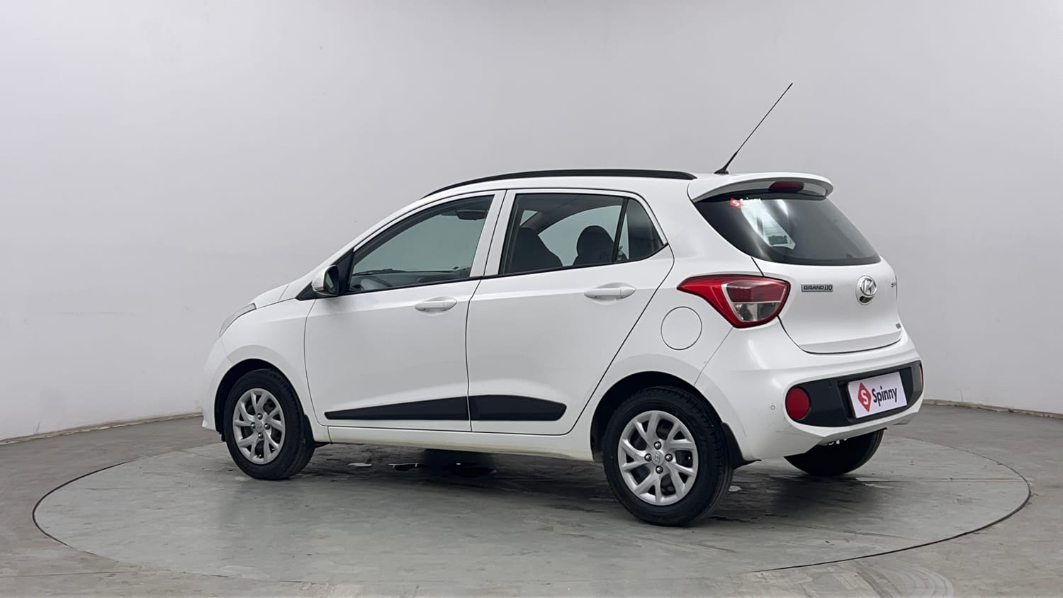 Used 2020 Hyundai Grand i10 Sportz 1.2 Kappa VTVT Petrol Manual exterior LEFT REAR CORNER VIEW