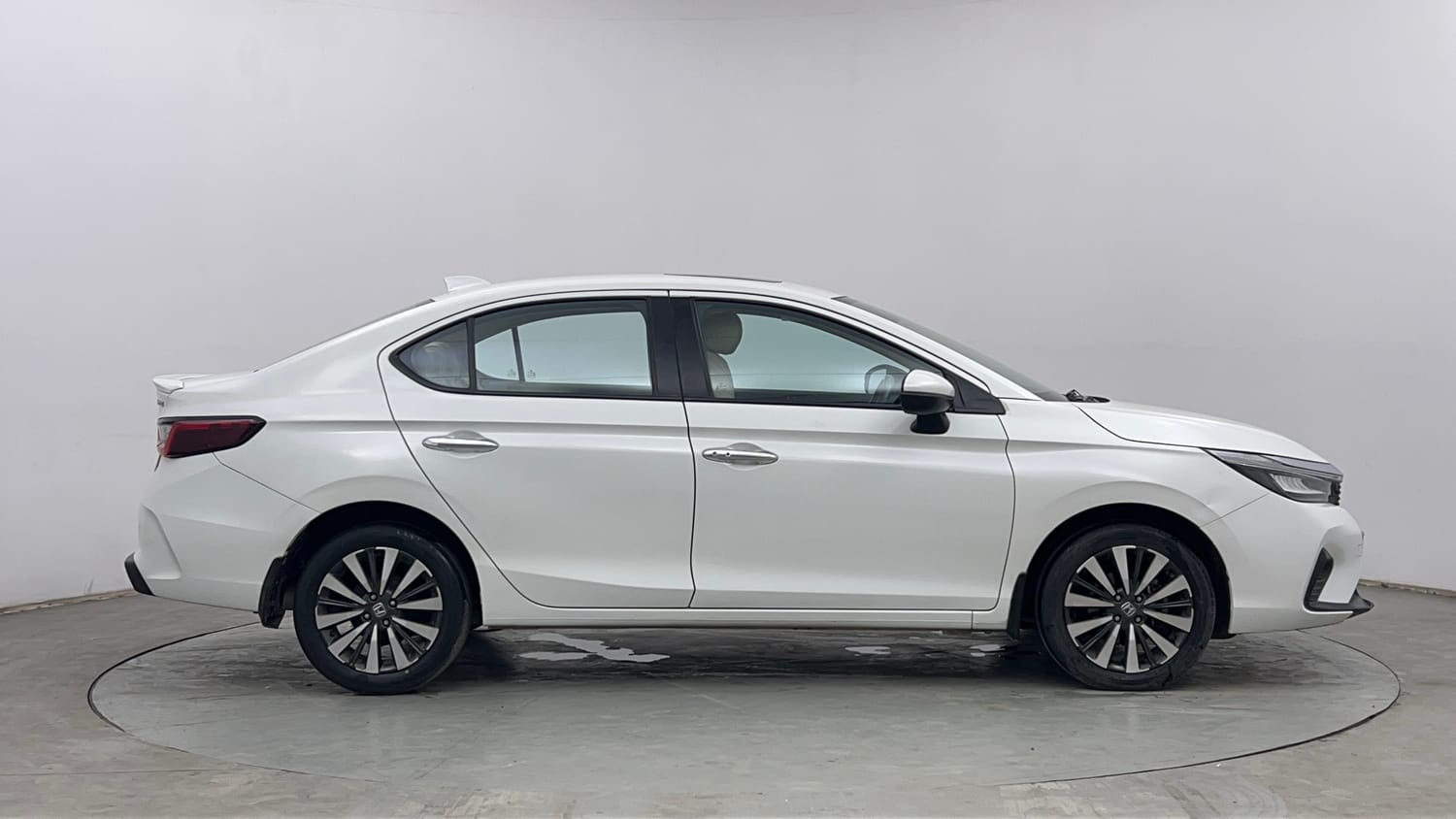 Used 2023 Honda City ZX Petrol CVT Petrol Automatic exterior RIGHT SIDE VIEW