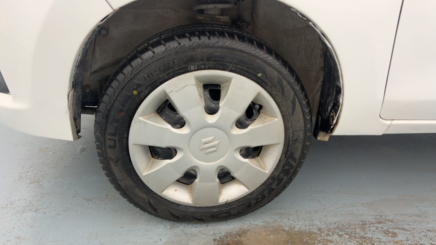 Used 2018 Maruti Suzuki Alto K10 VXi Petrol Manual tyres LEFT FRONT TYRE RIM VIEW