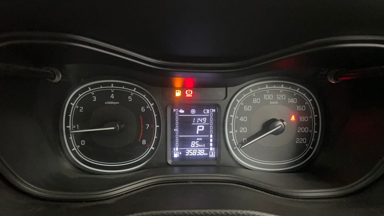 Used 2021 Toyota Urban Cruiser Mid Grade AT Petrol Automatic interior CLUSTERMETER VIEW