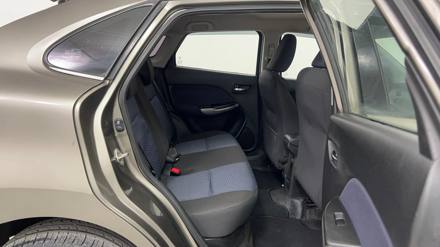 Used 2020 Maruti Suzuki Baleno Zeta Petrol Manual interior RIGHT SIDE REAR DOOR CABIN VIEW