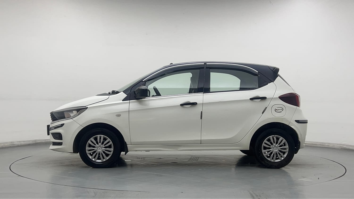 Used 2023 Tata Tiago XE Petrol Manual exterior LEFT SIDE VIEW