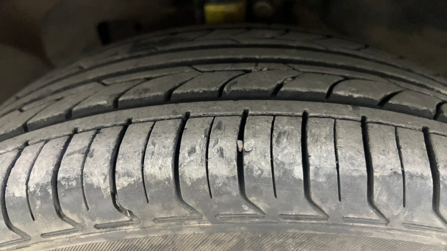 Used 2019 Ford EcoSport Titanium + 1.5L TDCi Diesel Manual tyres LEFT FRONT TYRE TREAD VIEW