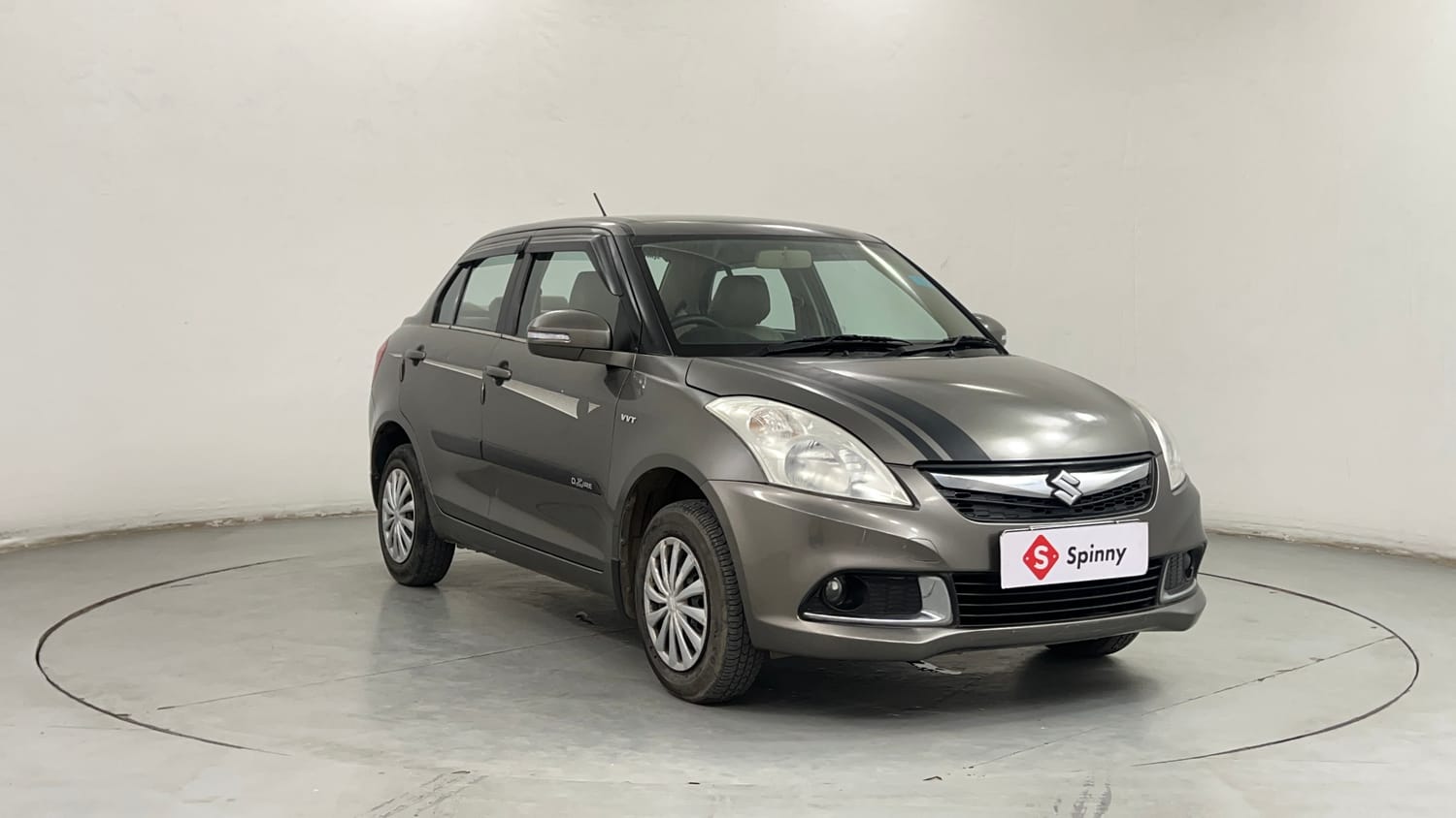 Used 2015 Maruti Suzuki Swift Dzire VXI Petrol Manual exterior RIGHT FRONT CORNER VIEW