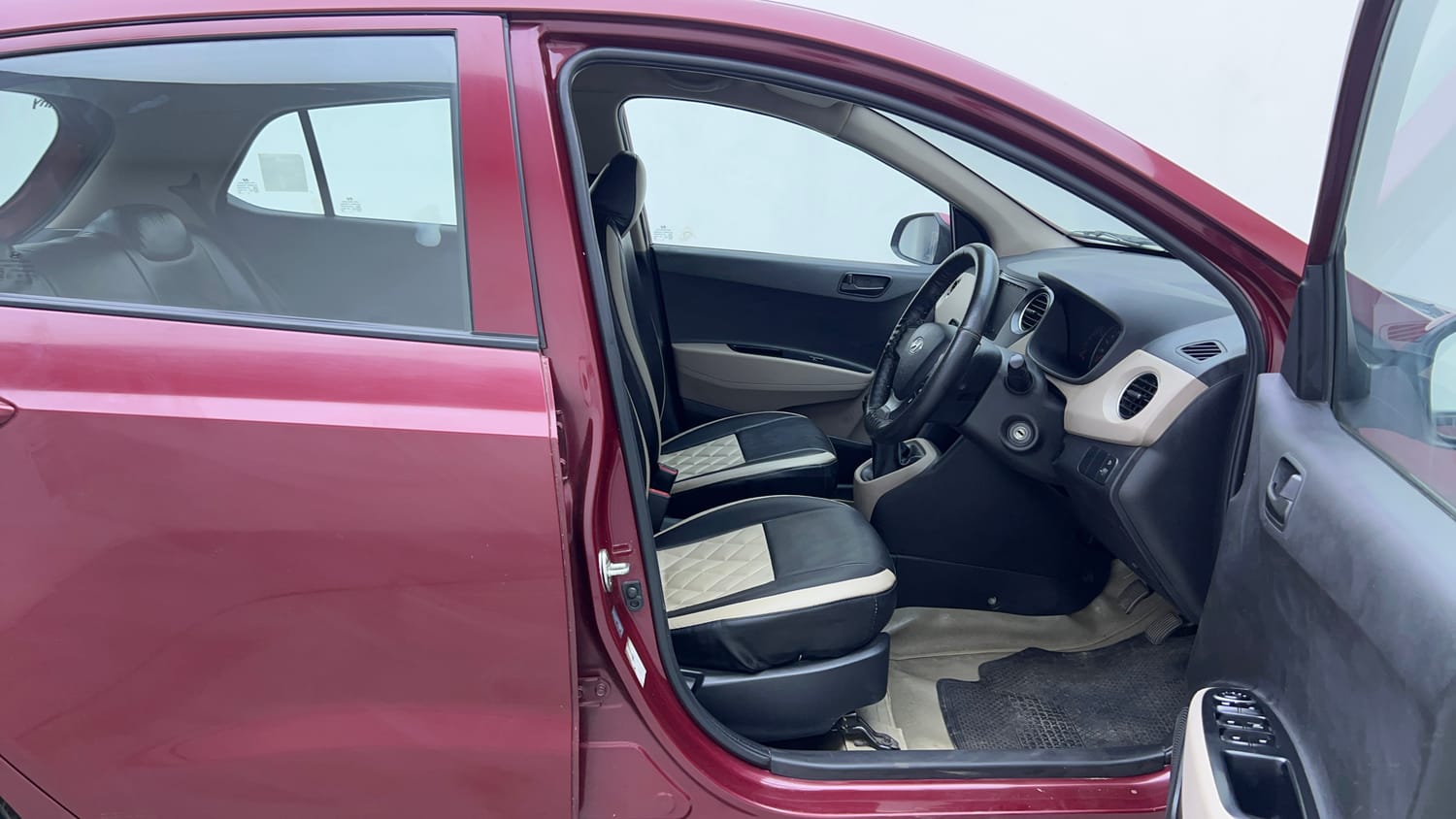 Used 2014 Hyundai Grand i10 Magna 1.2 Kappa VTVT Petrol Manual interior RIGHT SIDE FRONT DOOR CABIN VIEW