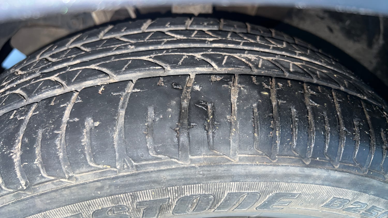 Used 2022 Tata Tiago XE Petrol Manual tyres LEFT FRONT TYRE TREAD VIEW