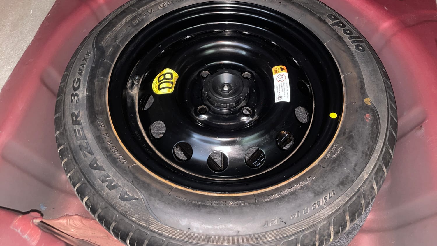 Used 2020 Ford Figo Aspire Titanium 1.2 Ti-VCT Petrol Manual tyres SPARE TYRE VIEW