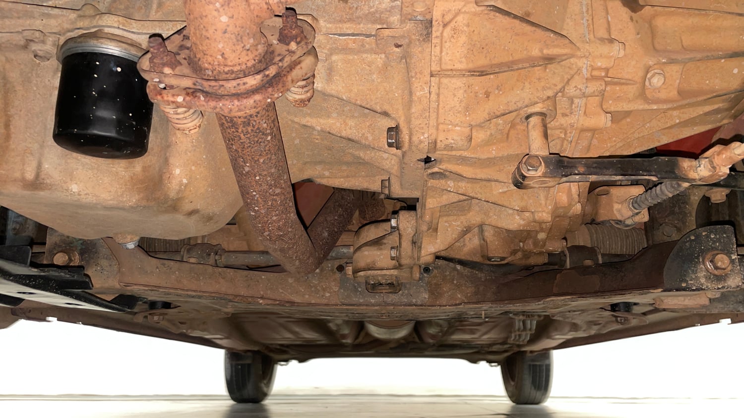 Used 2018 Maruti Suzuki Baleno Delta 1.2 Petrol Manual extra FRONT LEFT UNDERBODY VIEW