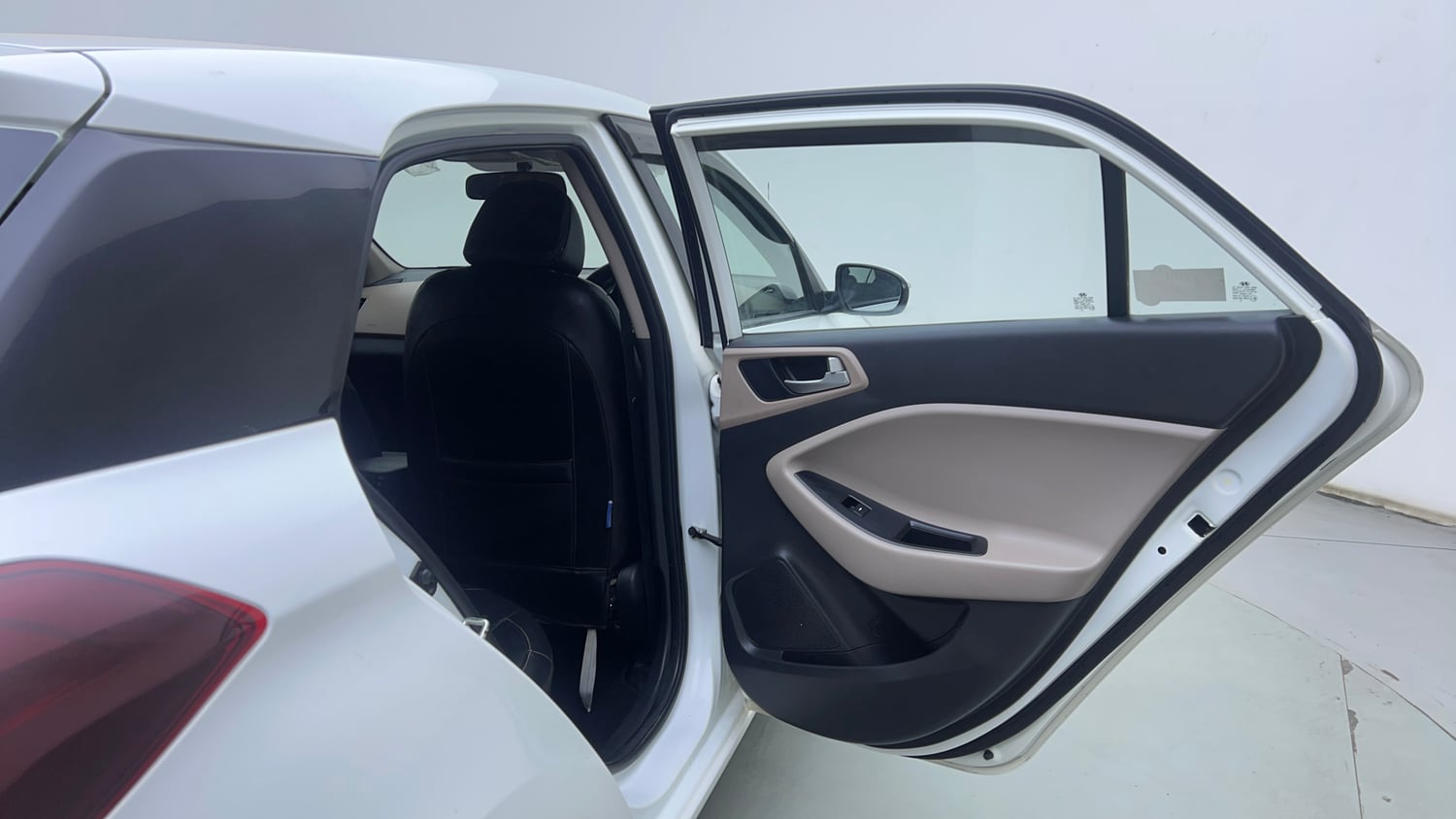Used 2019 Hyundai Elite i20 Sportz Plus 1.2 Petrol Manual interior RIGHT REAR DOOR OPEN VIEW