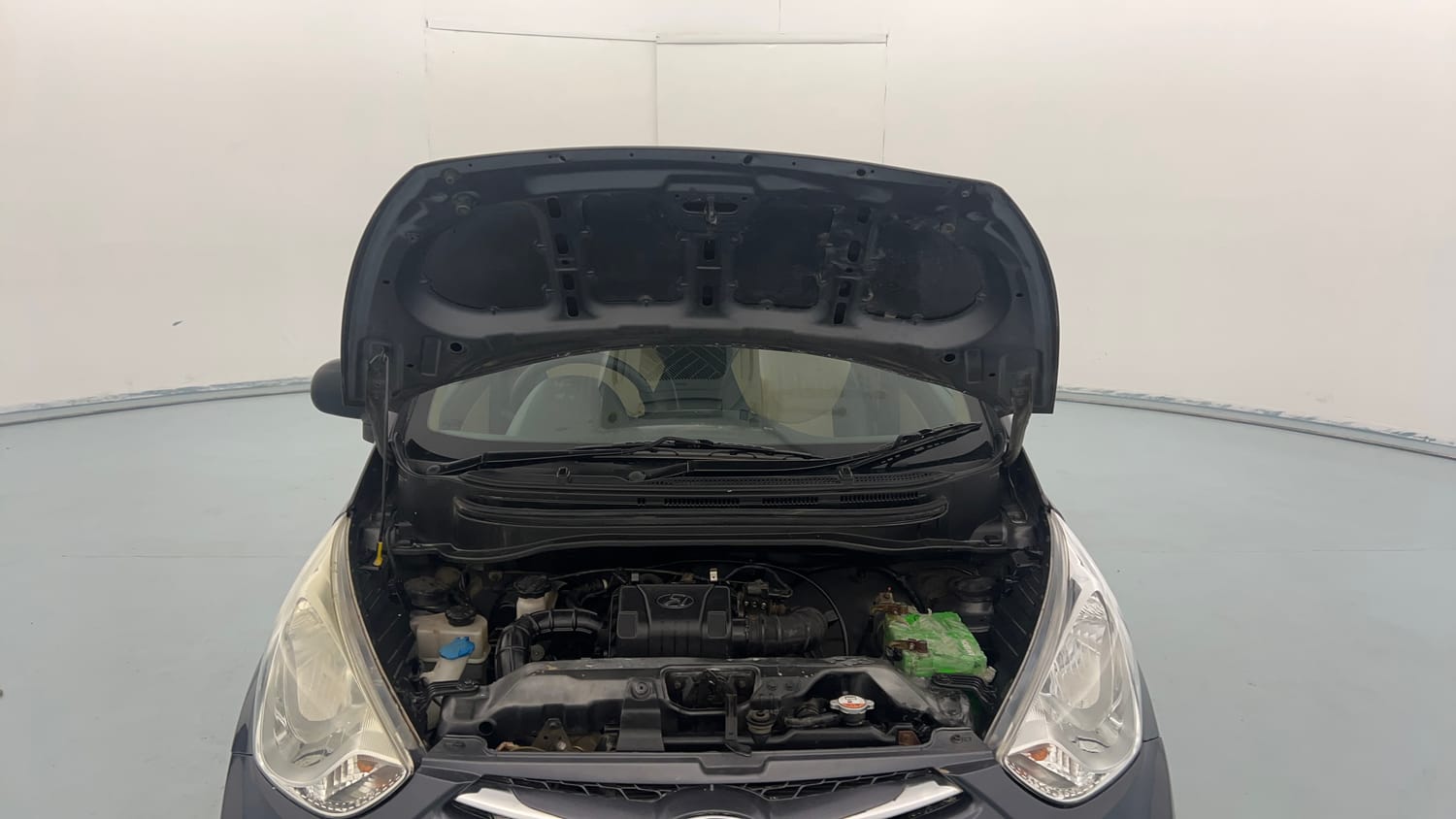 Used 2014 Hyundai Eon Era + Petrol Manual engine ENGINE & BONNET OPEN FRONT VIEW