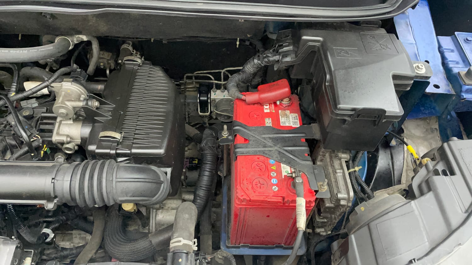 Used 2021 Renault Triber RXZ EASY-R AMT Petrol Automatic engine ENGINE LEFT SIDE VIEW
