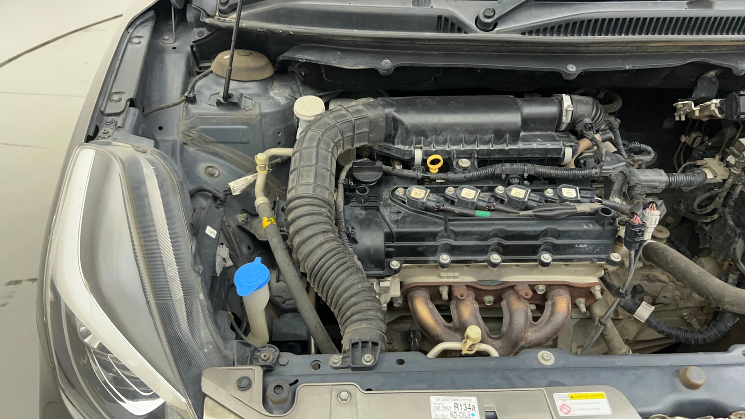 Used 2020 Maruti Suzuki Baleno Zeta Petrol Manual engine ENGINE RIGHT SIDE VIEW
