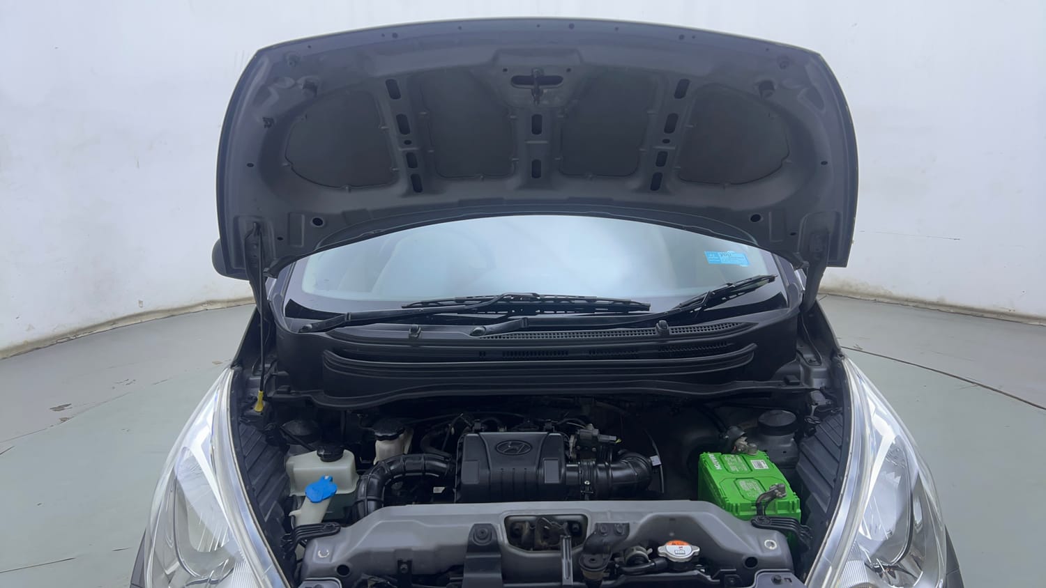 Used 2017 Hyundai Eon Era + Petrol Manual engine ENGINE & BONNET OPEN FRONT VIEW