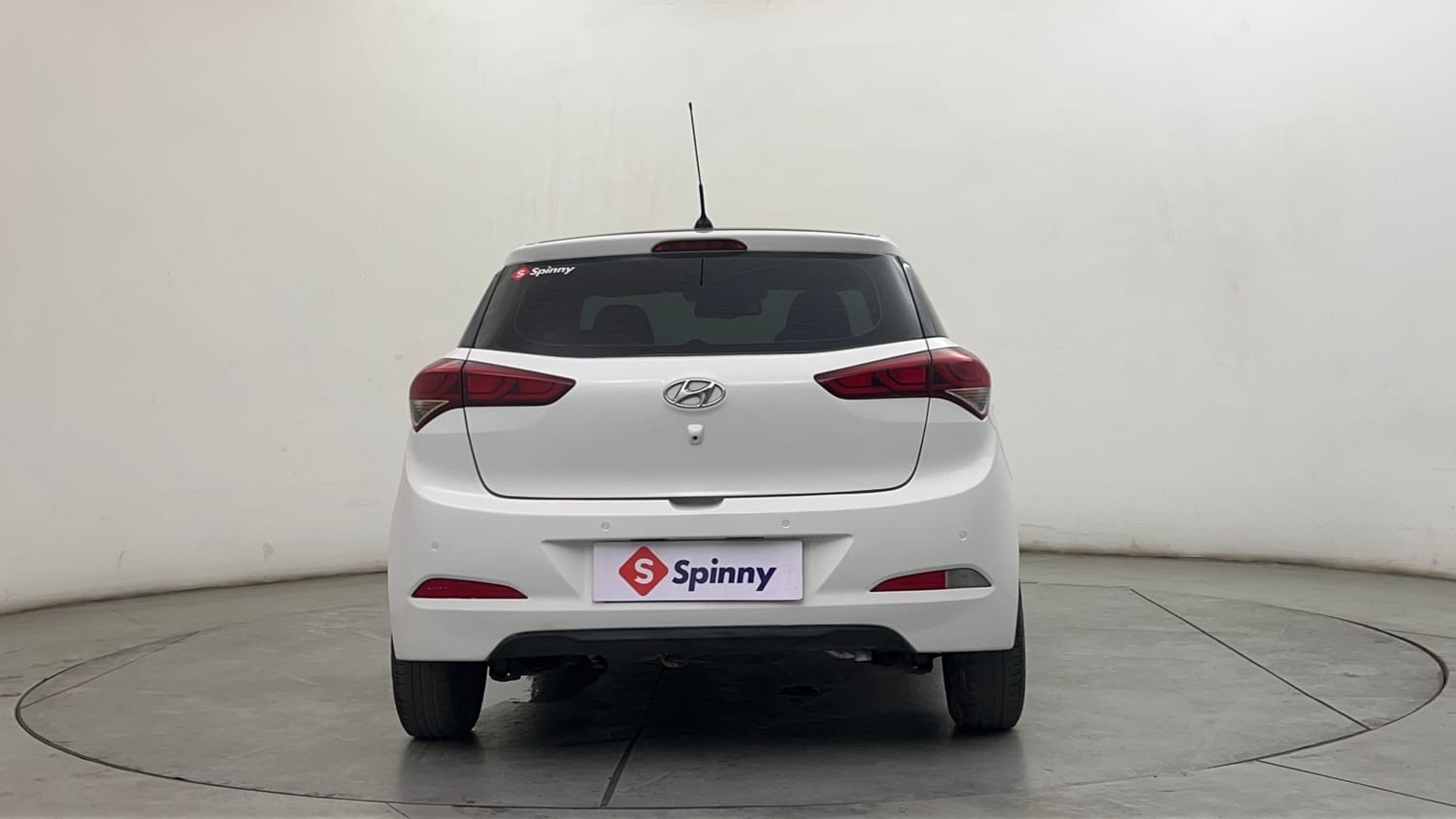 Used 2016 Hyundai Elite i20 Sportz 1.2 Petrol Manual exterior BACK VIEW
