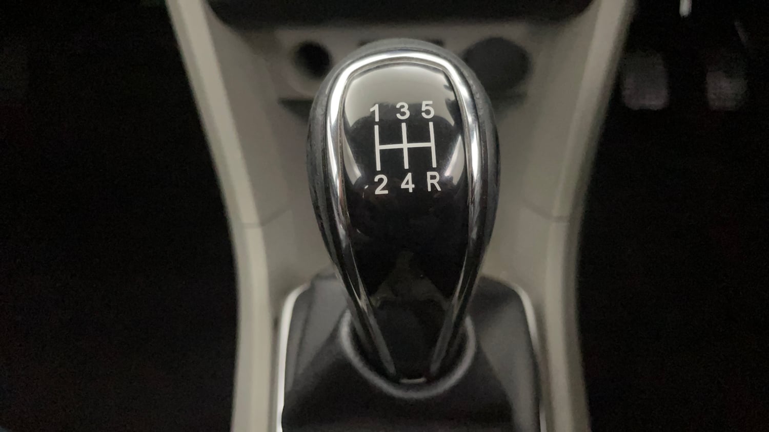 Used 2016 Tata Tiago Revotron XT Petrol Manual interior GEAR  KNOB VIEW