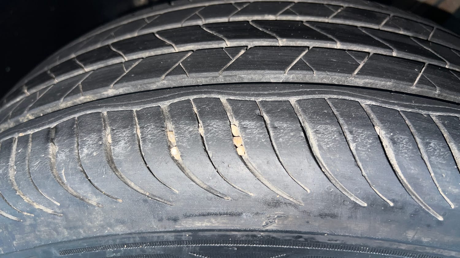 Used 2021 Skoda Kushaq Active 1.0 TSI MT Petrol Manual tyres LEFT FRONT TYRE TREAD VIEW