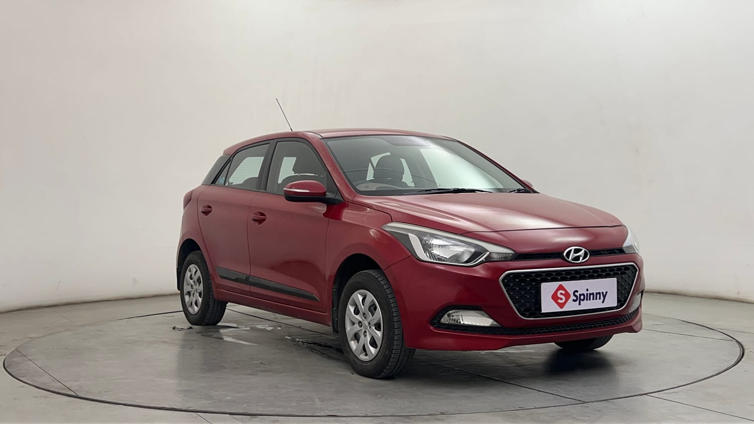 Used 2016 Hyundai Elite i20 Sportz 1.2 Petrol Manual exterior RIGHT FRONT CORNER VIEW
