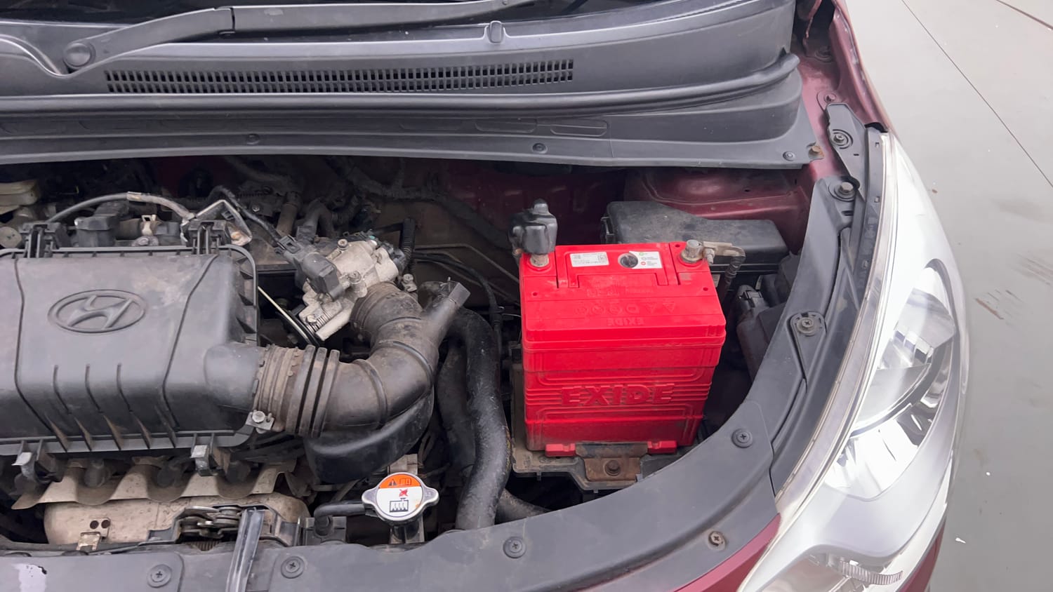 Used 2016 Hyundai i10 Sportz 1.1 iRDE2 Petrol Manual engine ENGINE LEFT SIDE VIEW