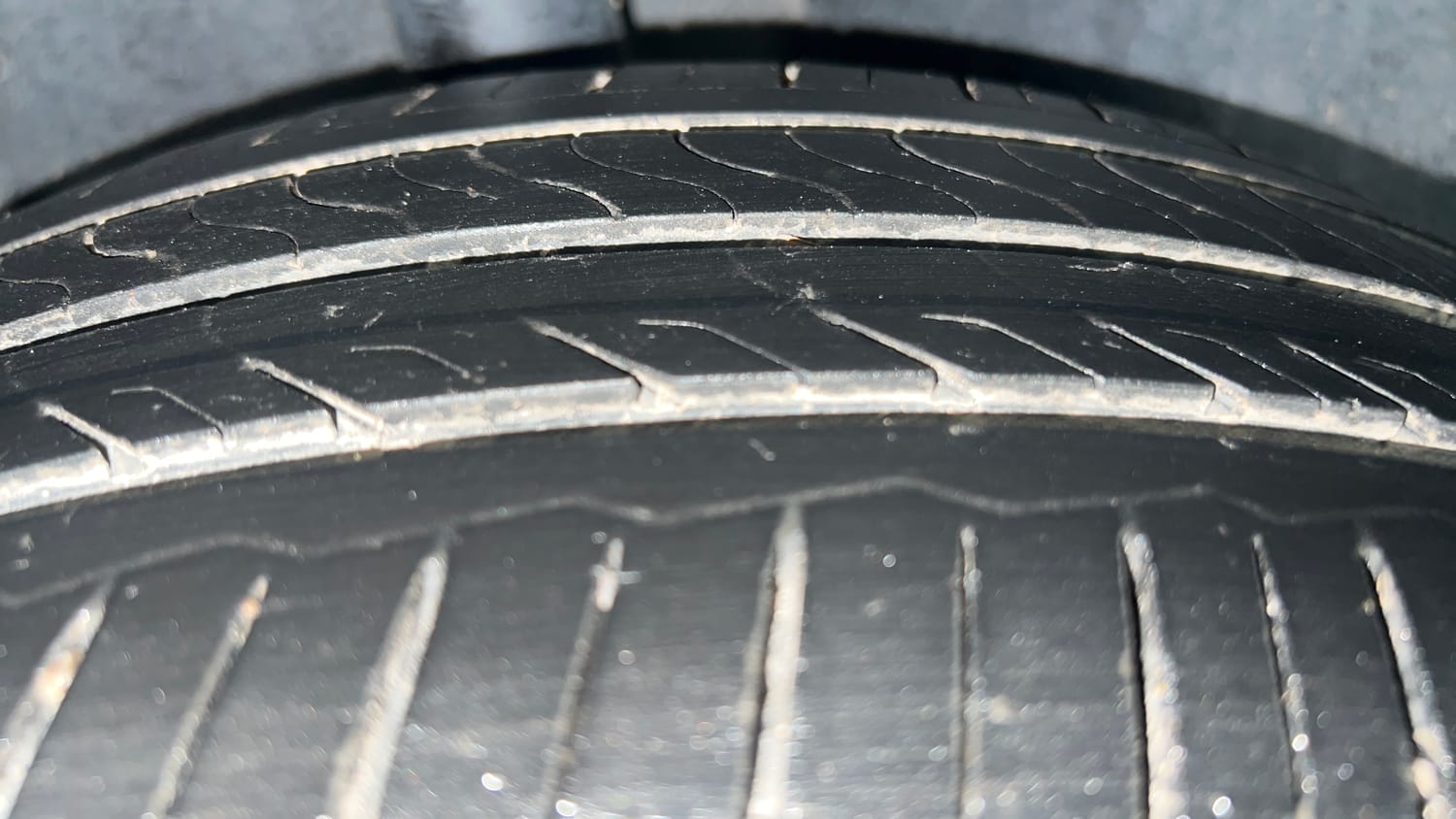 Used 2022 Tata Altroz XZ Plus Diesel Dark Edition Diesel Manual tyres LEFT REAR TYRE TREAD VIEW