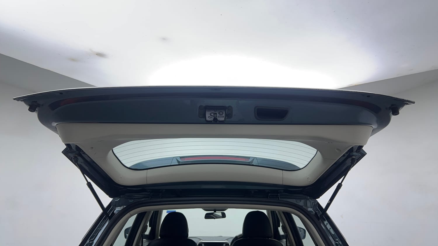 Used 2021 Mahindra XUV 300 W8 1.2 Petrol Petrol Manual interior DICKY DOOR OPEN VIEW