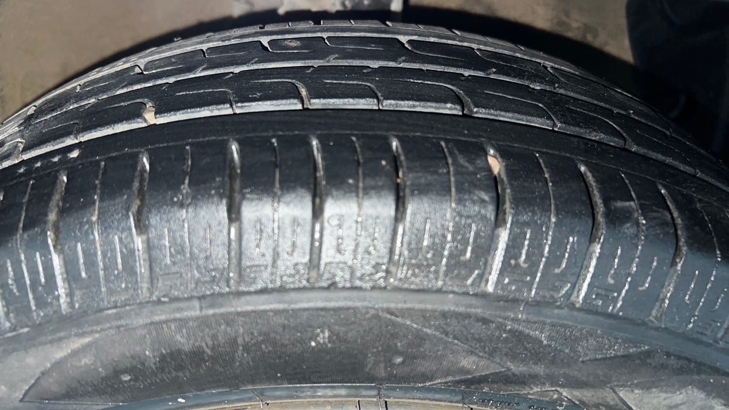 Used 2019 Hyundai Grand i10 Sportz 1.2 Kappa VTVT Petrol Manual tyres RIGHT FRONT TYRE TREAD VIEW