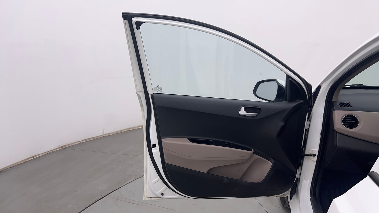 Used 2020 Hyundai Grand i10 Sportz 1.2 Kappa VTVT Petrol Manual interior LEFT FRONT DOOR OPEN VIEW