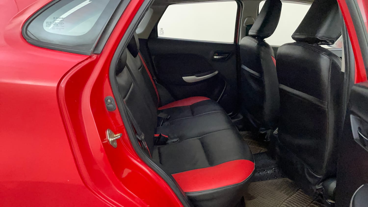 Used 2018 Maruti Suzuki Baleno Delta 1.2 Petrol Manual interior RIGHT SIDE REAR DOOR CABIN VIEW