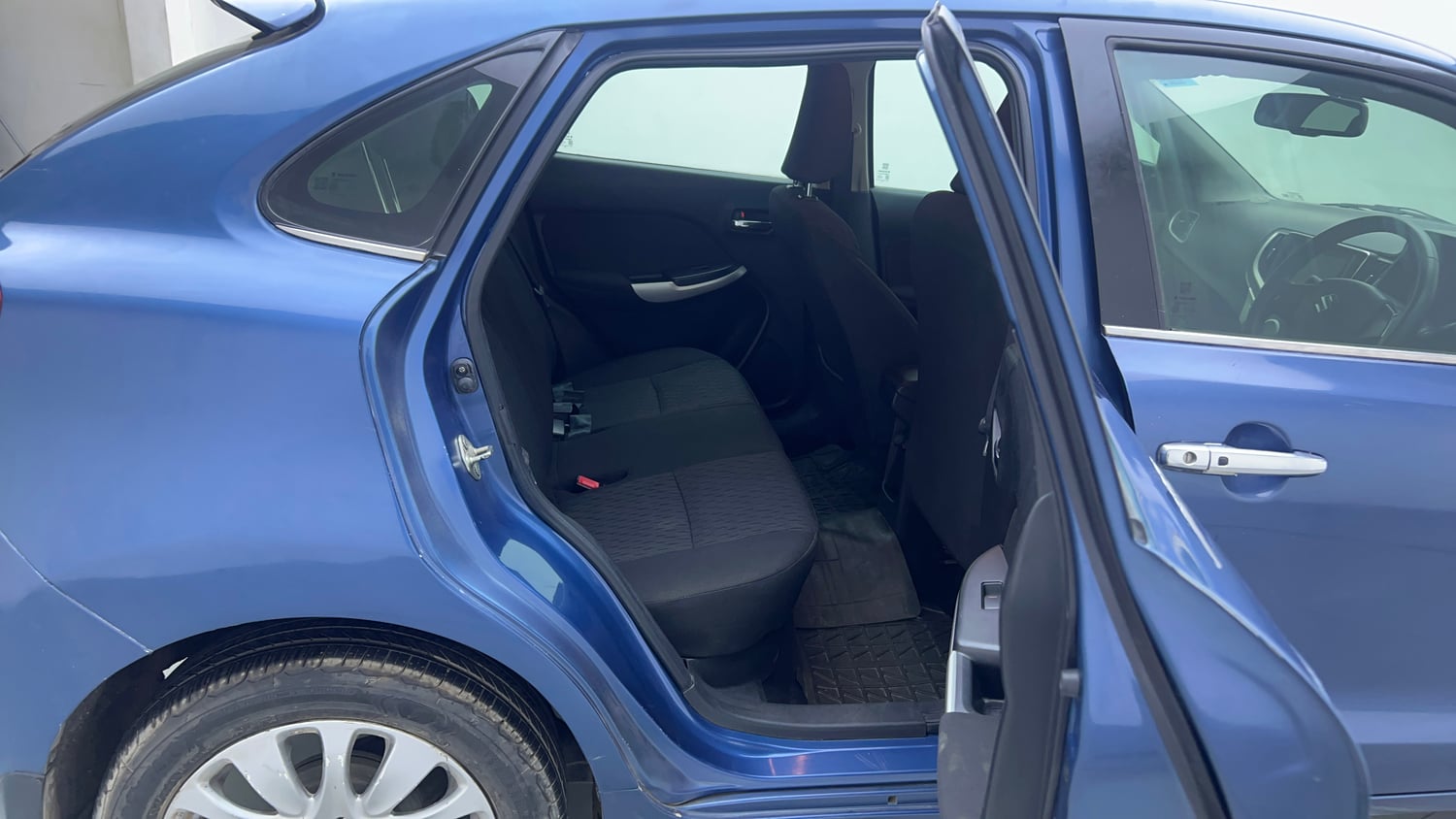 Used 2018 Maruti Suzuki Baleno Alpha Petrol+CNG (Outside Fitted) Cng Manual interior RIGHT SIDE REAR DOOR CABIN VIEW