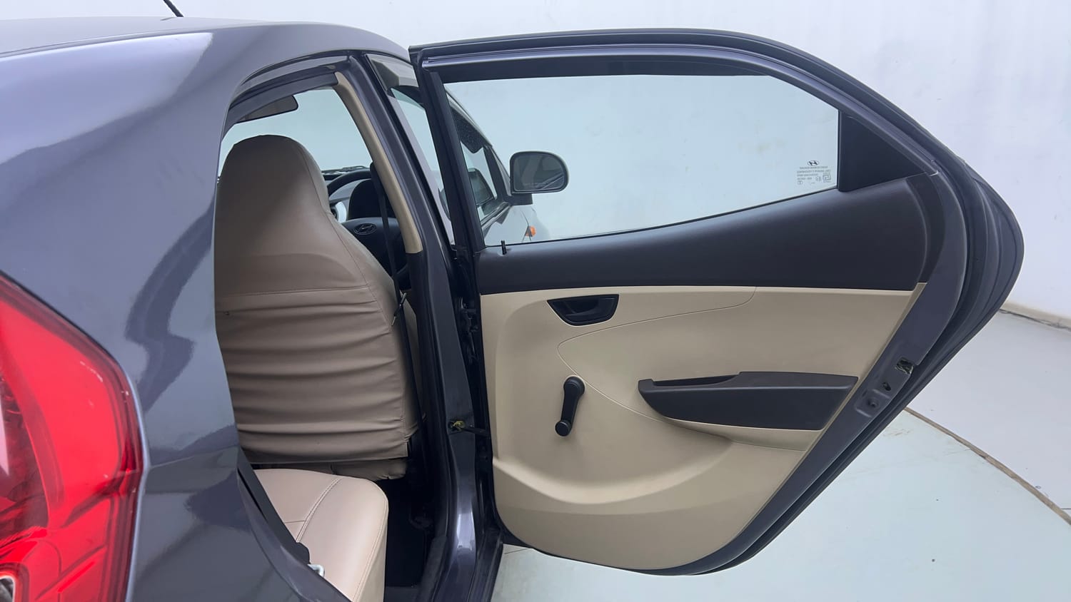 Used 2017 Hyundai Eon Era + Petrol Manual interior RIGHT REAR DOOR OPEN VIEW