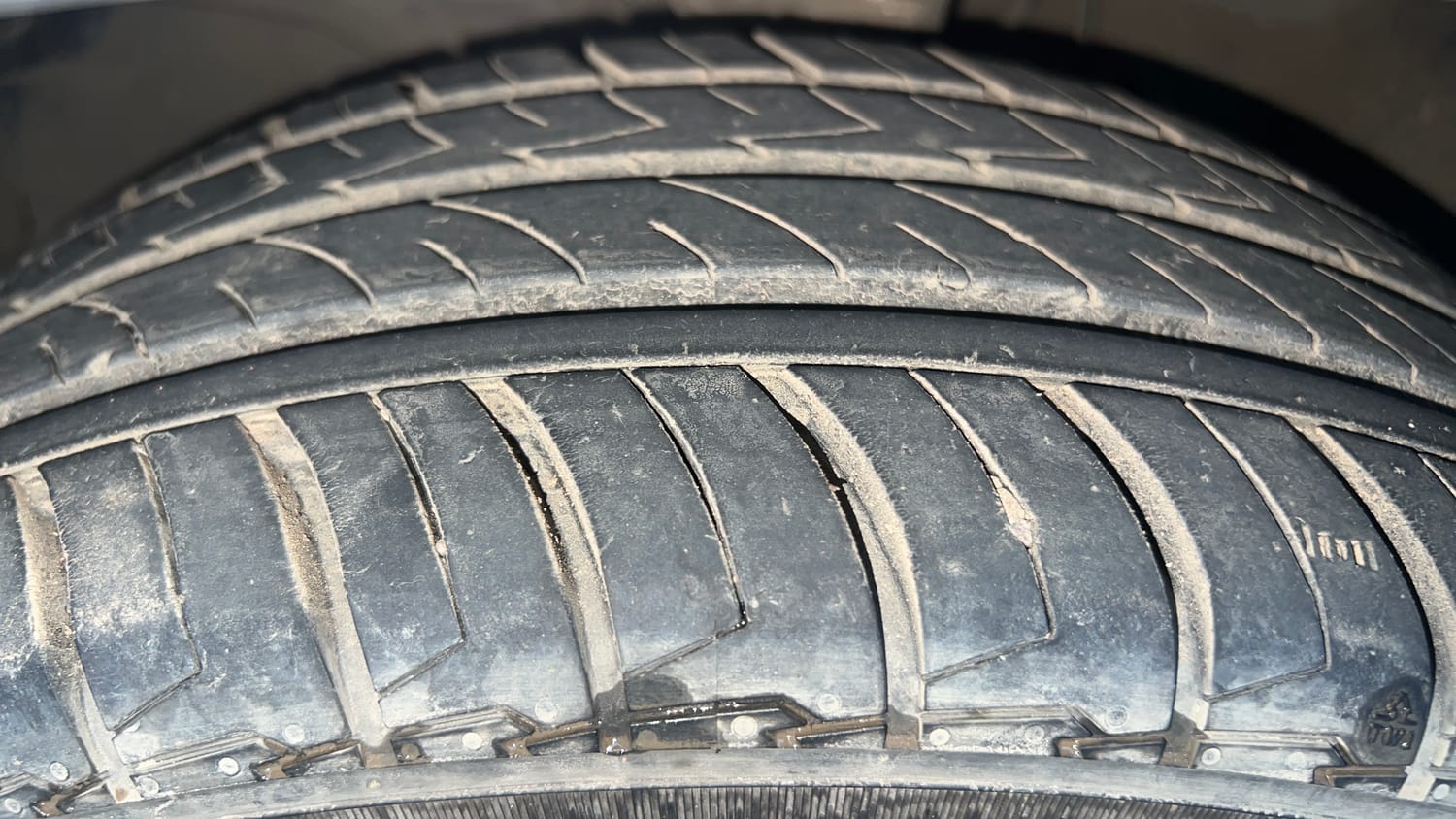 Used 2021 Honda City ZX CVT Petrol Petrol Automatic tyres LEFT FRONT TYRE TREAD VIEW
