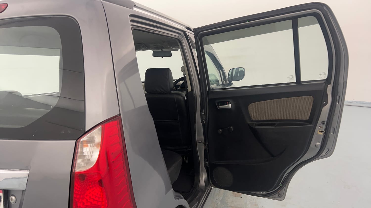 Used 2014 Maruti Suzuki Wagon R LXI Petrol Manual interior RIGHT REAR DOOR OPEN VIEW