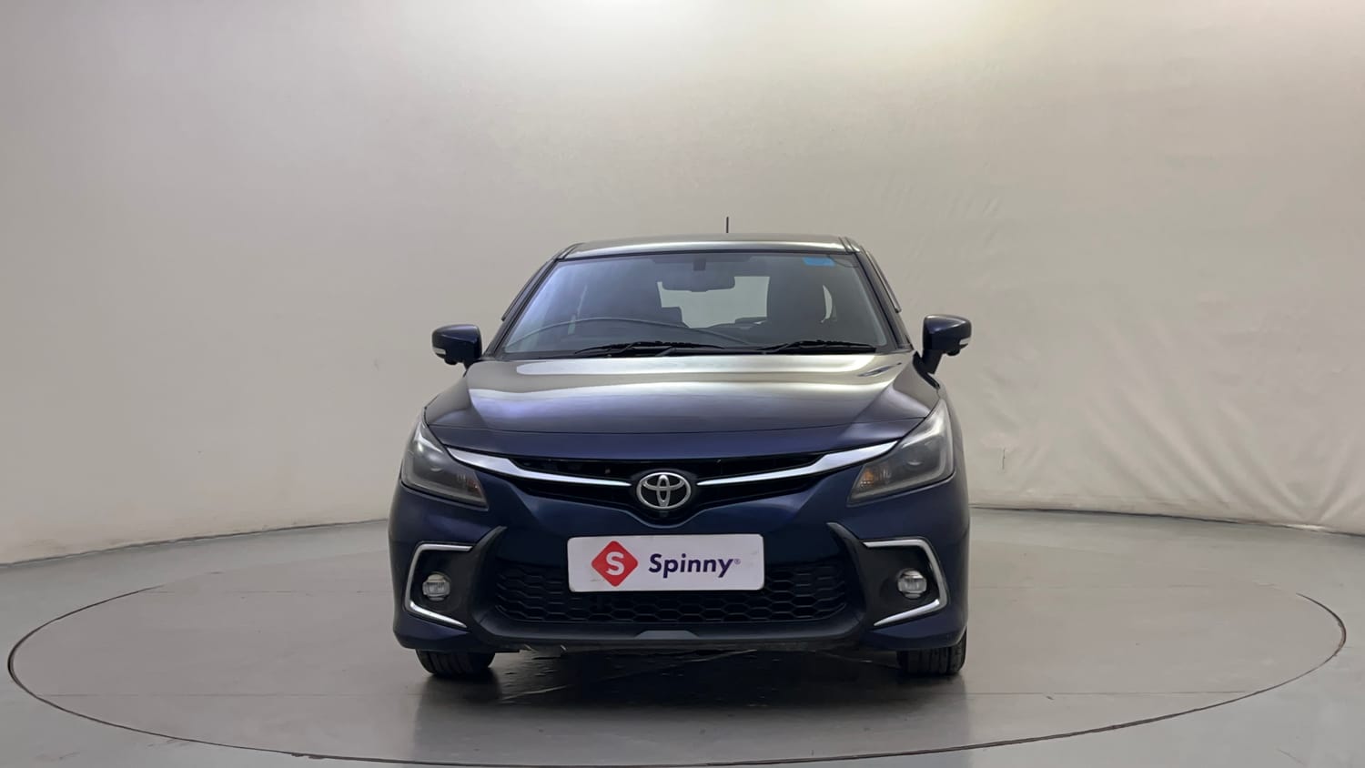 Used 2023 Toyota Glanza V AMT Petrol Automatic exterior FRONT VIEW