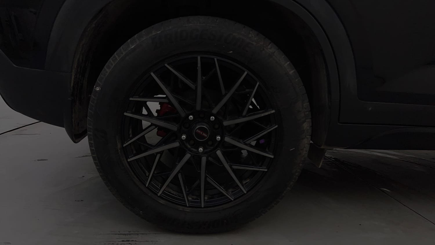 Used 2023 Hyundai Creta SX 1.5 Petrol Petrol Manual tyres RIGHT REAR TYRE RIM VIEW