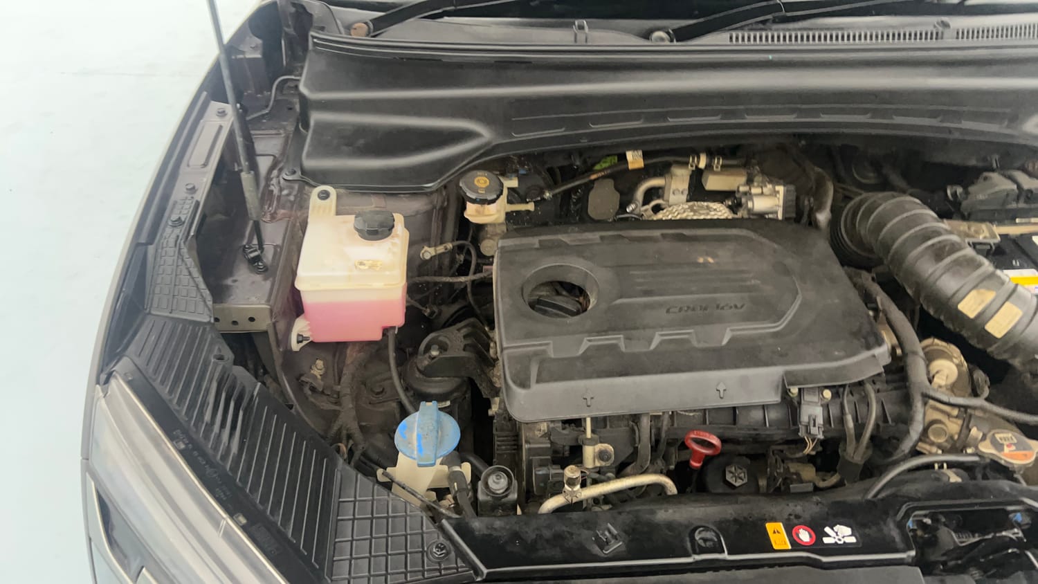 Used 2022 Hyundai Alcazar Signature (O) 7 Seater 1.5 Diesel AT Diesel Automatic engine ENGINE RIGHT SIDE VIEW