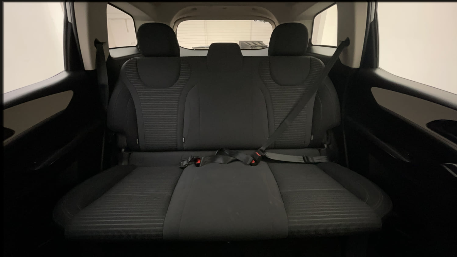 Used 2022 Mahindra XUV700 AX 5 Petrol AT 5 STR Petrol Automatic interior REAR SEAT CONDITION VIEW