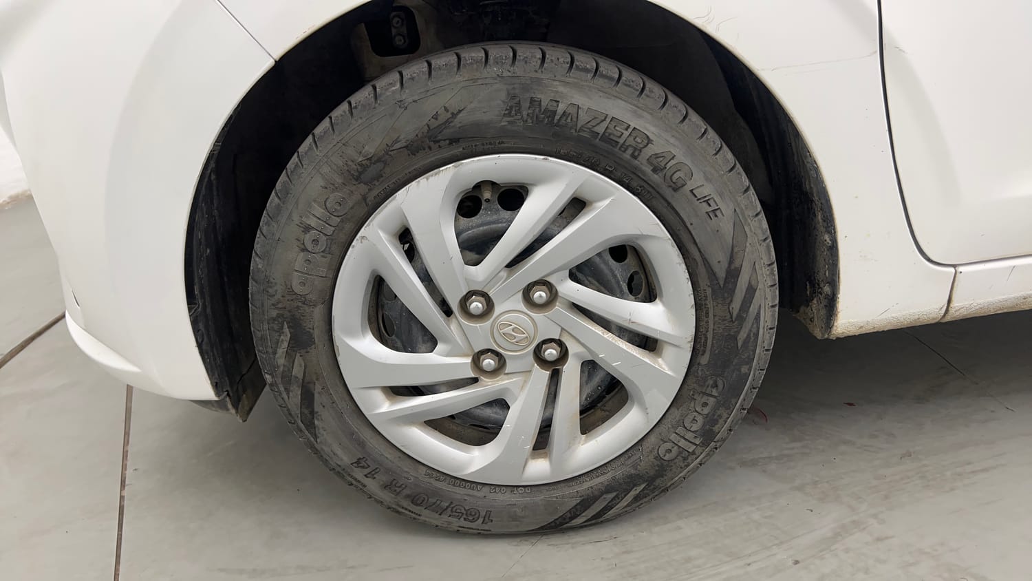 Used 2021 Hyundai Aura S 1.2 CNG Cng Manual tyres LEFT FRONT TYRE RIM VIEW