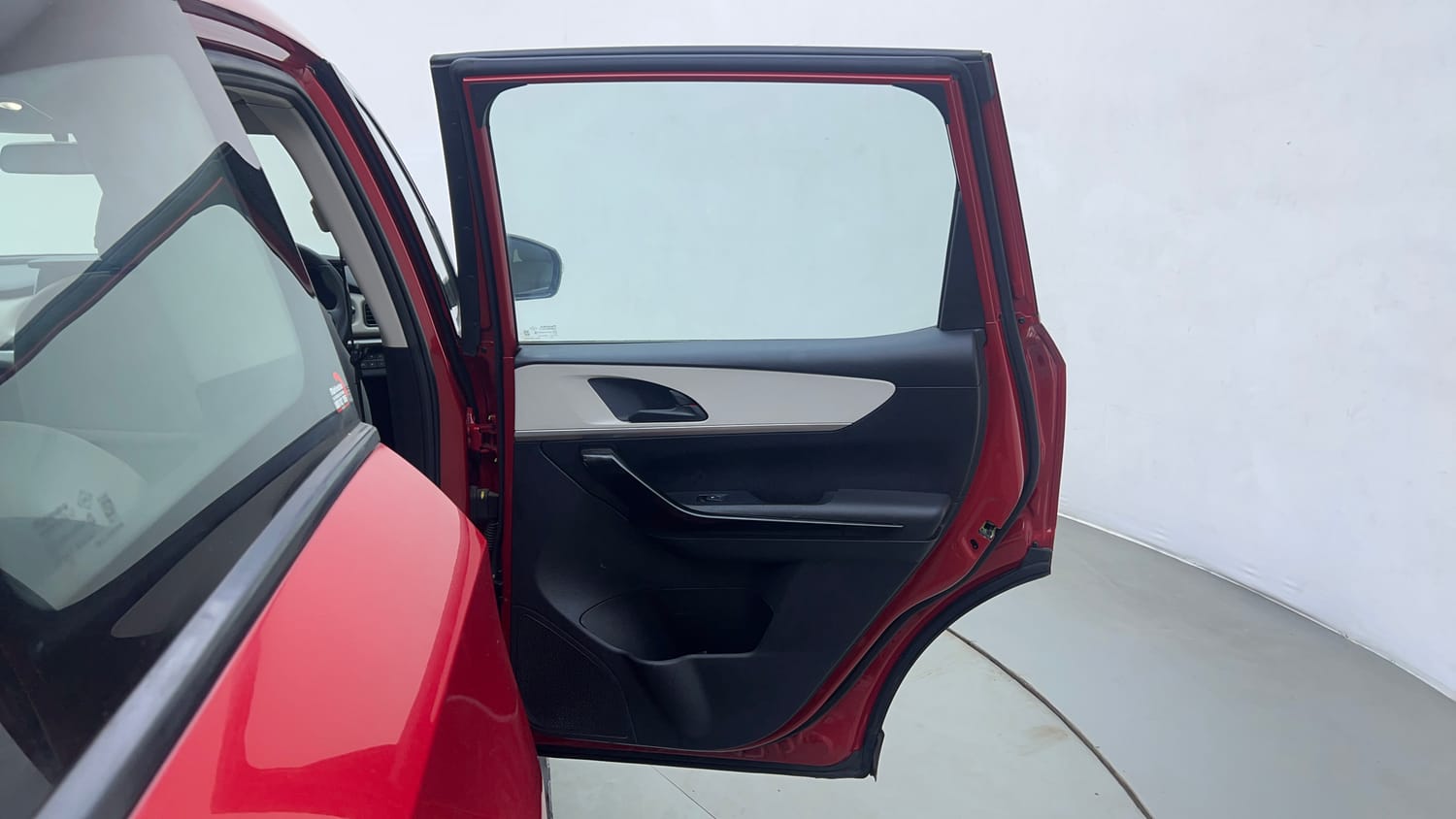 Used 2022 Mahindra XUV700 AX 5 Petrol AT 5 STR Petrol Automatic interior RIGHT REAR DOOR OPEN VIEW