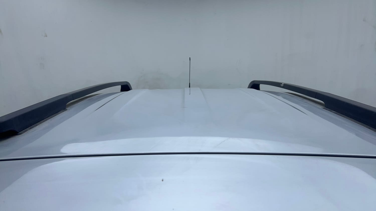 Used 2023 Renault Triber RXZ Petrol Manual exterior EXTERIOR ROOF VIEW