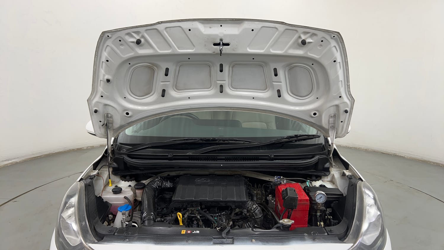Used 2021 Hyundai Aura S 1.2 CNG Cng Manual engine ENGINE & BONNET OPEN FRONT VIEW