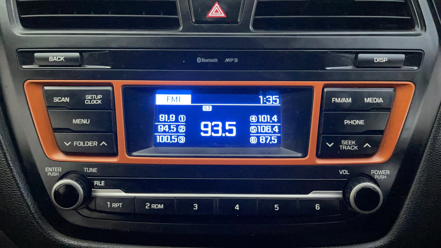 Used 2016 Hyundai i20 Active 1.2 S Petrol Manual top_features Integrated (in-dash) music system
