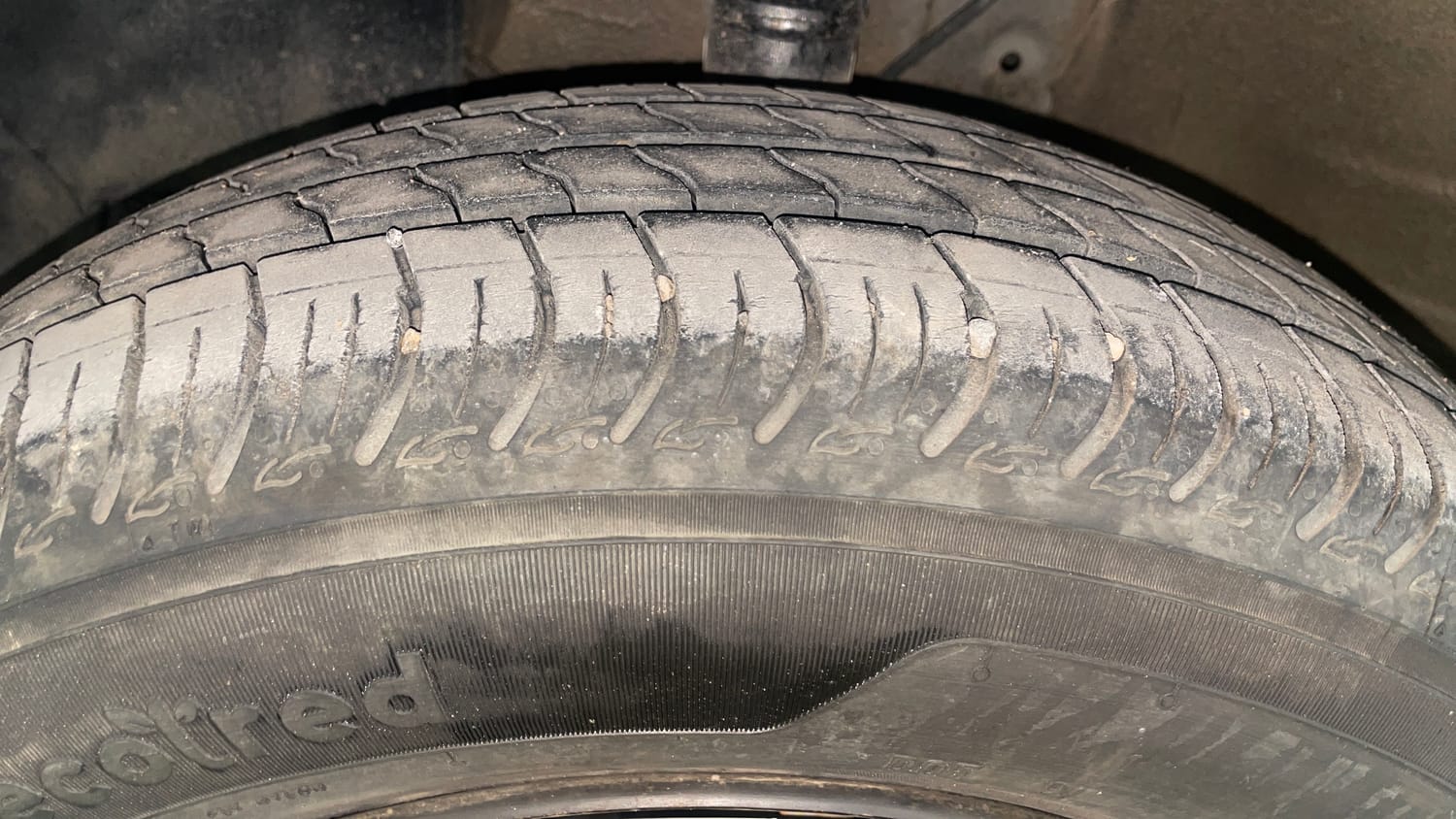 Used 2024 Maruti Suzuki Wagon R VXI 1.0 AGS Petrol Automatic tyres LEFT FRONT TYRE TREAD VIEW