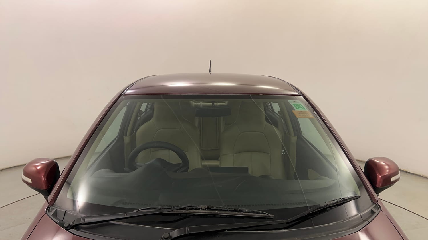 Used 2014 Honda Amaze 1.5 VX i-DTEC Diesel Manual exterior FRONT WINDSHIELD VIEW