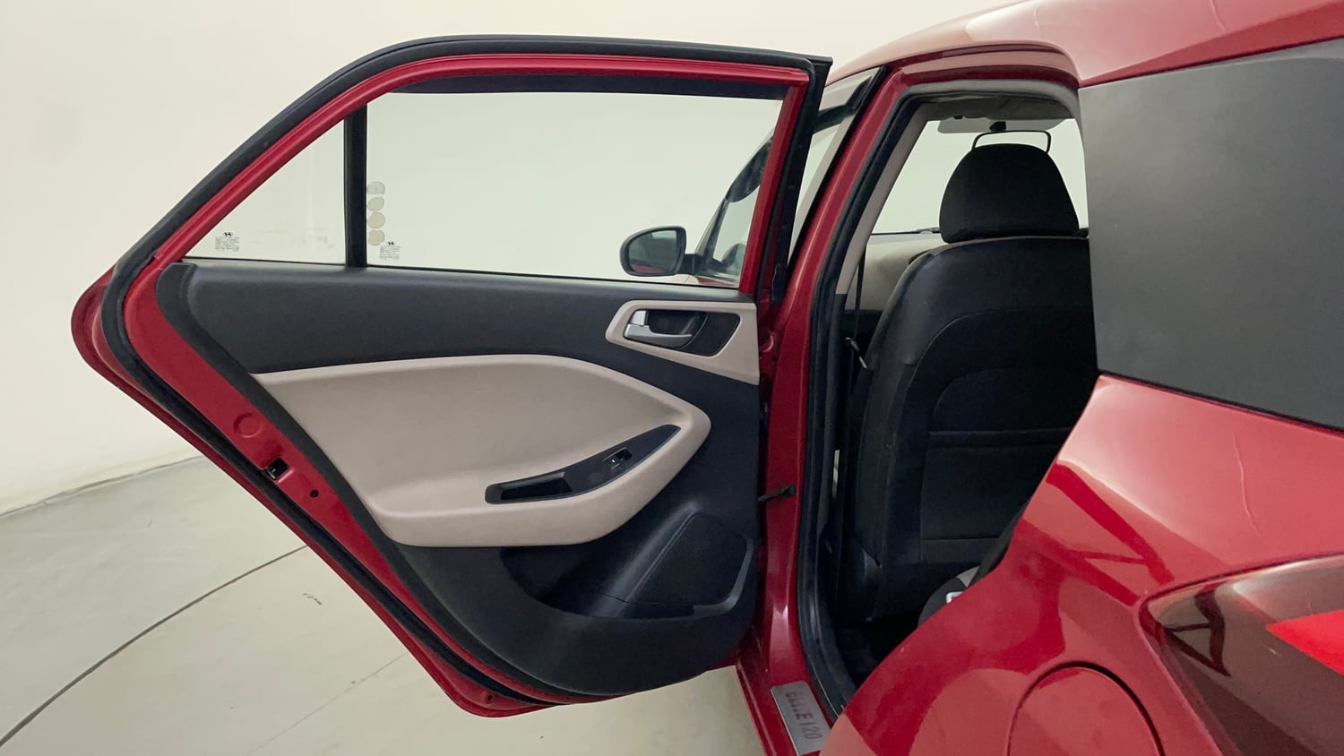 Used 2014 Hyundai Elite i20 Magna 1.2 Petrol Manual interior LEFT REAR DOOR OPEN VIEW