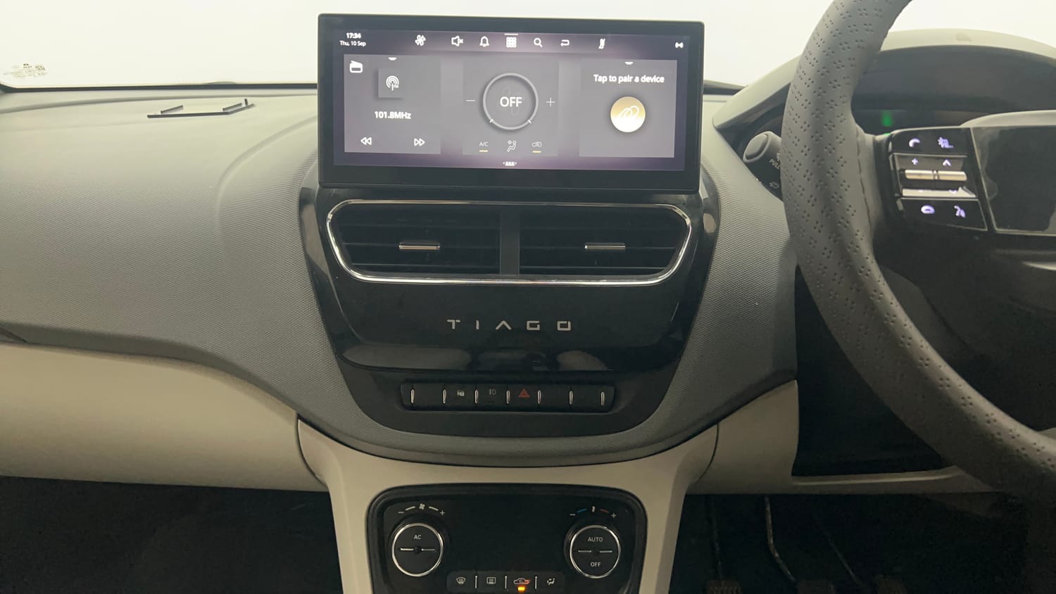 Used 2025 Tata Tiago XZ Plus Petrol Manual top_features Integrated (in-dash) music system